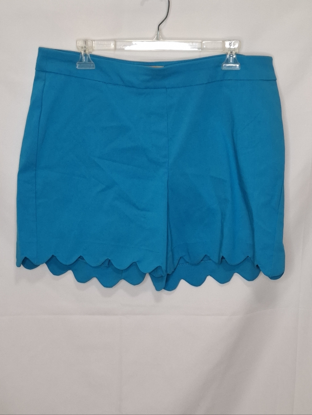 HOPE & HARLOW Stretchy High-Rise Shorts, Scalloped Hem Women's Size 12 NWT